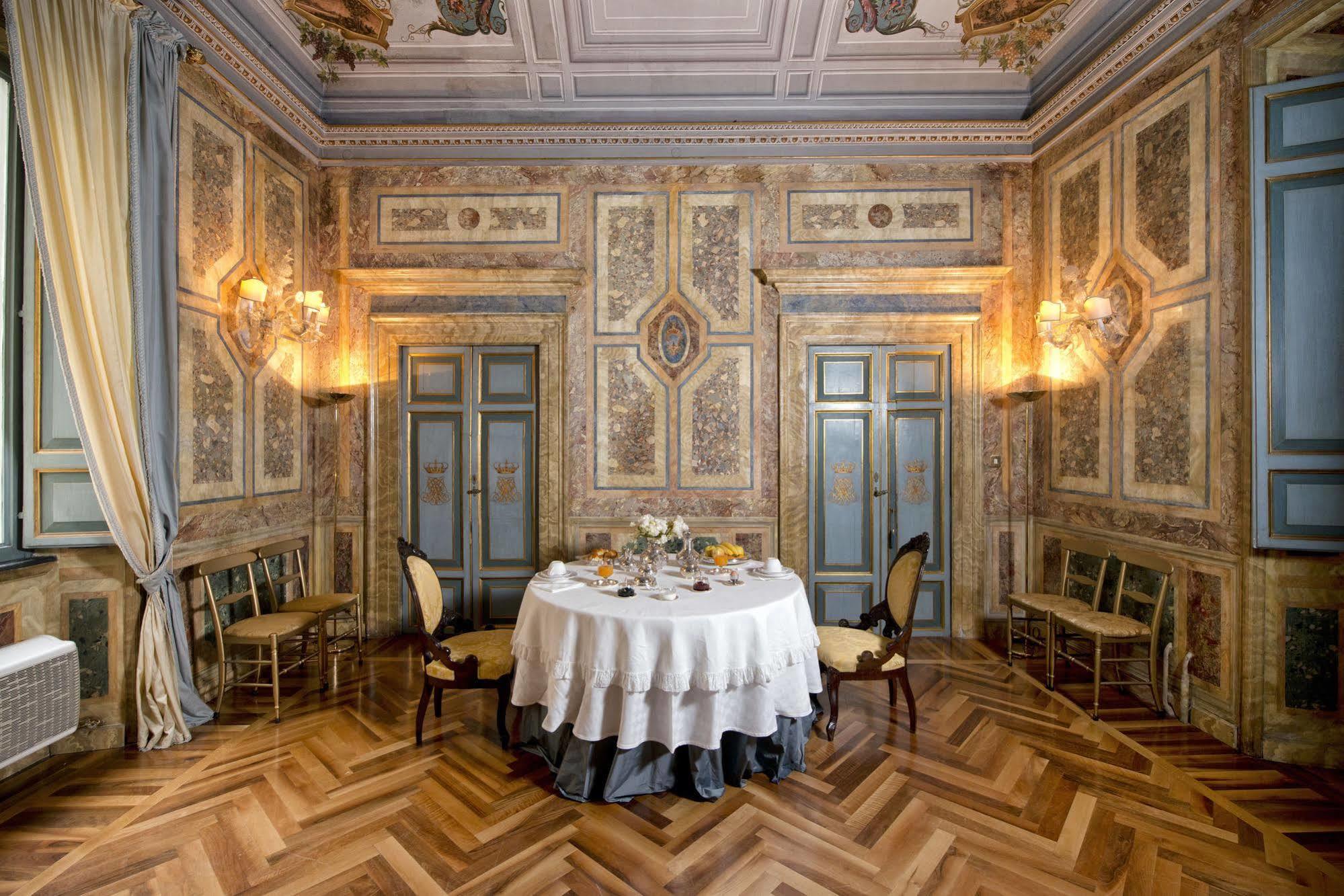 רומא Residenza Ruspoli Bonaparte מראה חיצוני תמונה