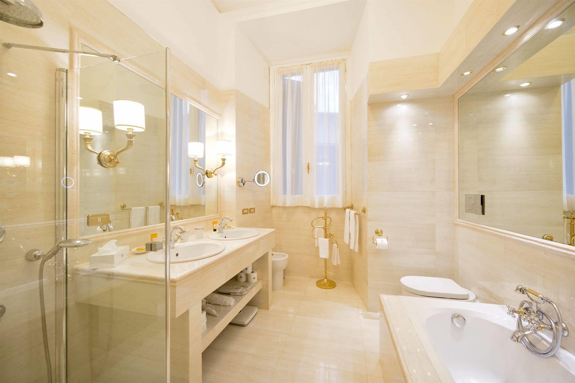 רומא Residenza Ruspoli Bonaparte מראה חיצוני תמונה